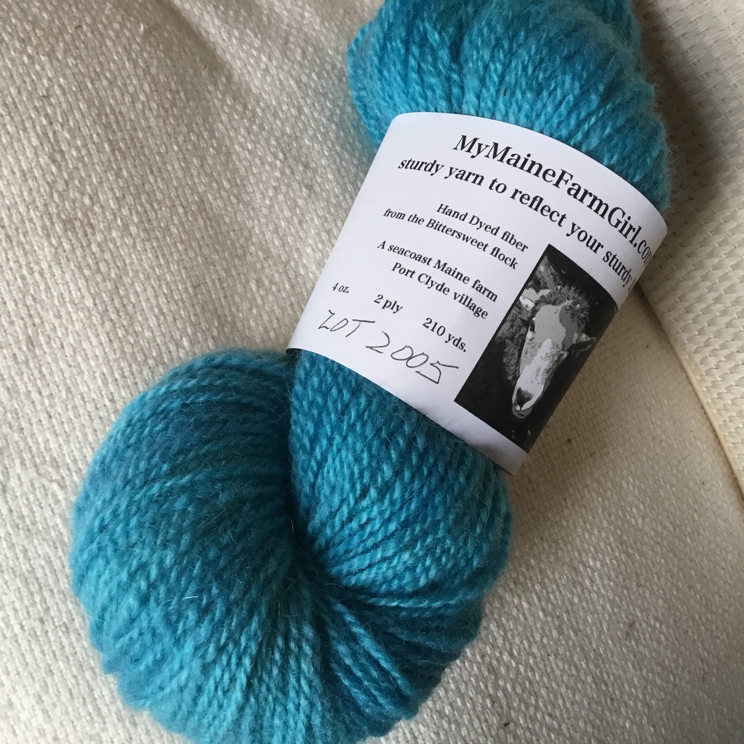 I call this Bluebird but it could also be described as Cornflower Blue. Soft, springy mule spun 2 ply.